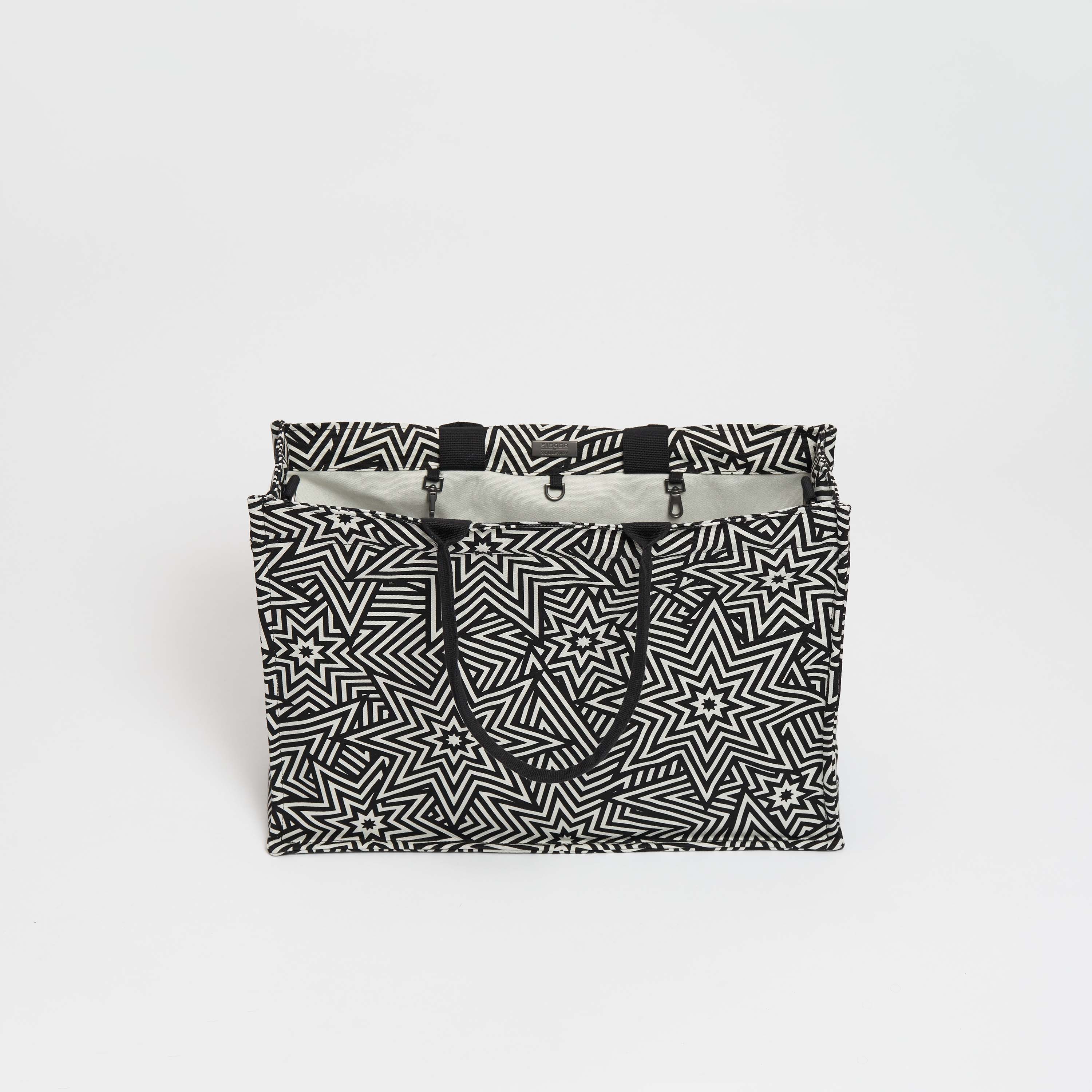 #farbe_star explosion black & white