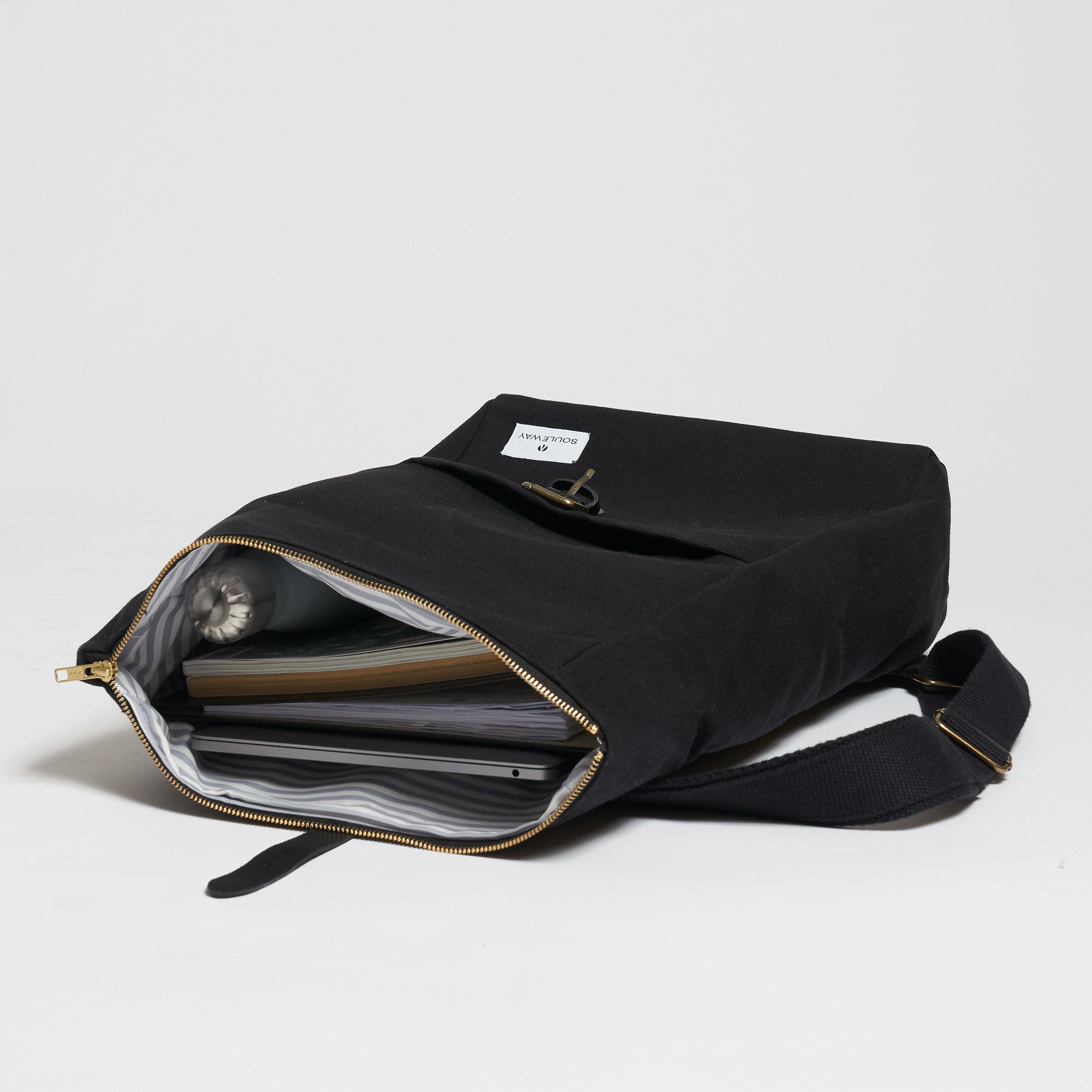 #farbe_night black