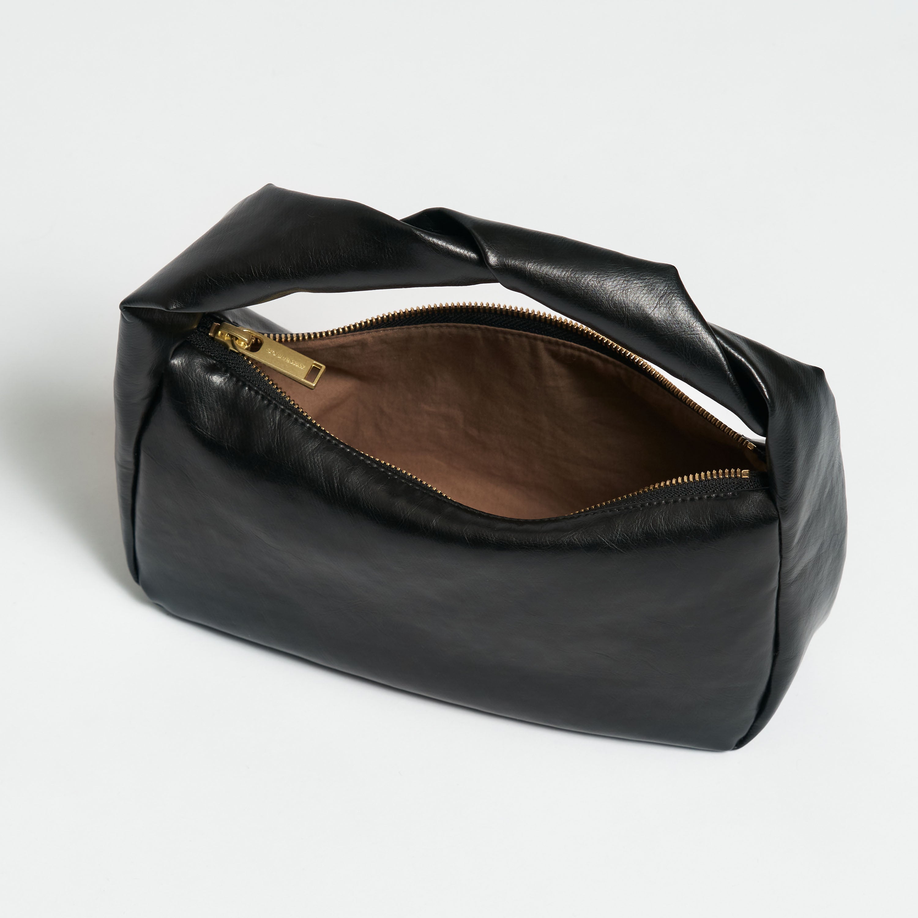 #farbe_night black