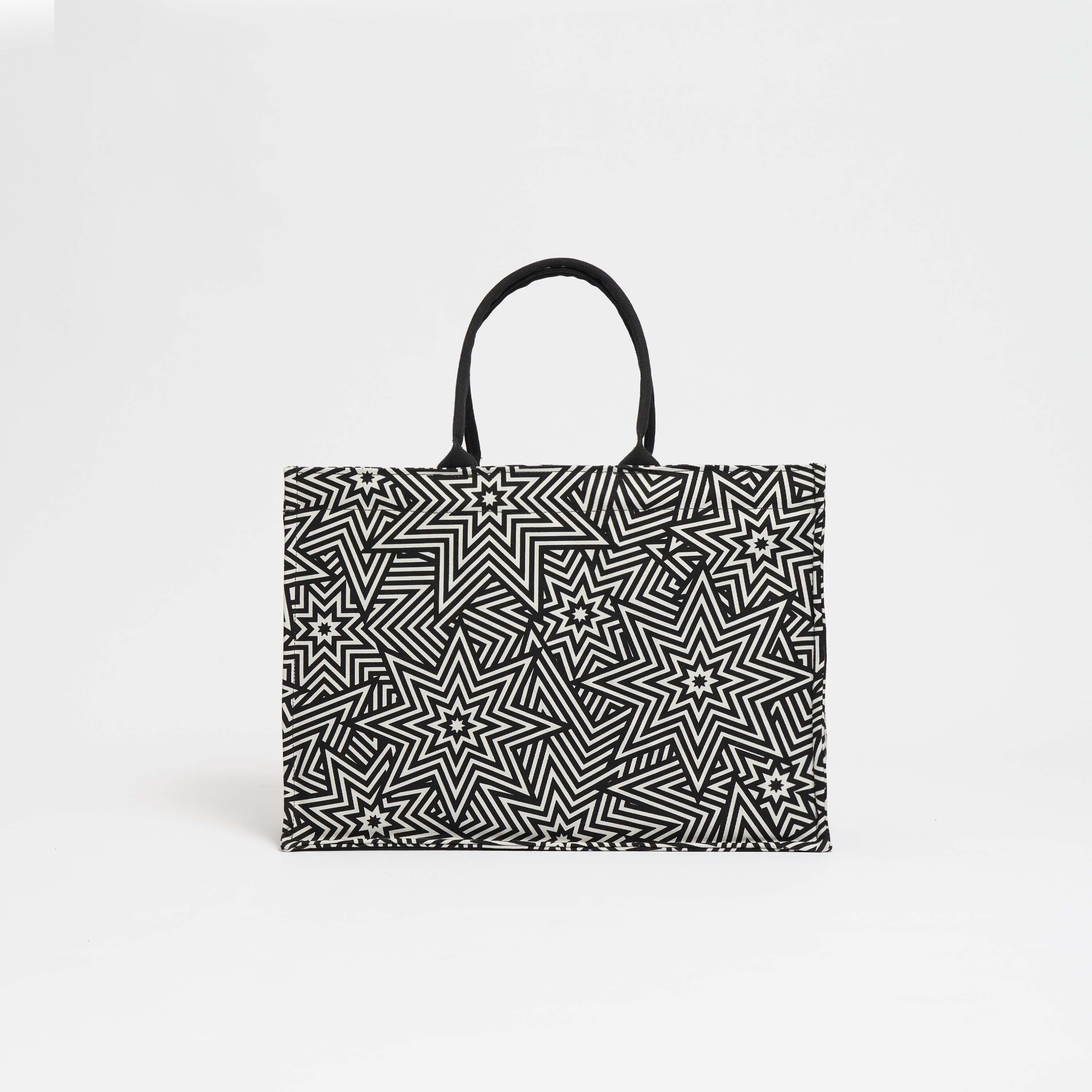 #farbe_star explosion black & white