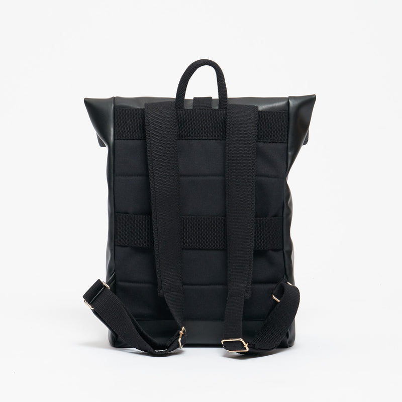 Night Black--skip || Foldtop Rolltop Rucksack - made in Germany - Olivenleder