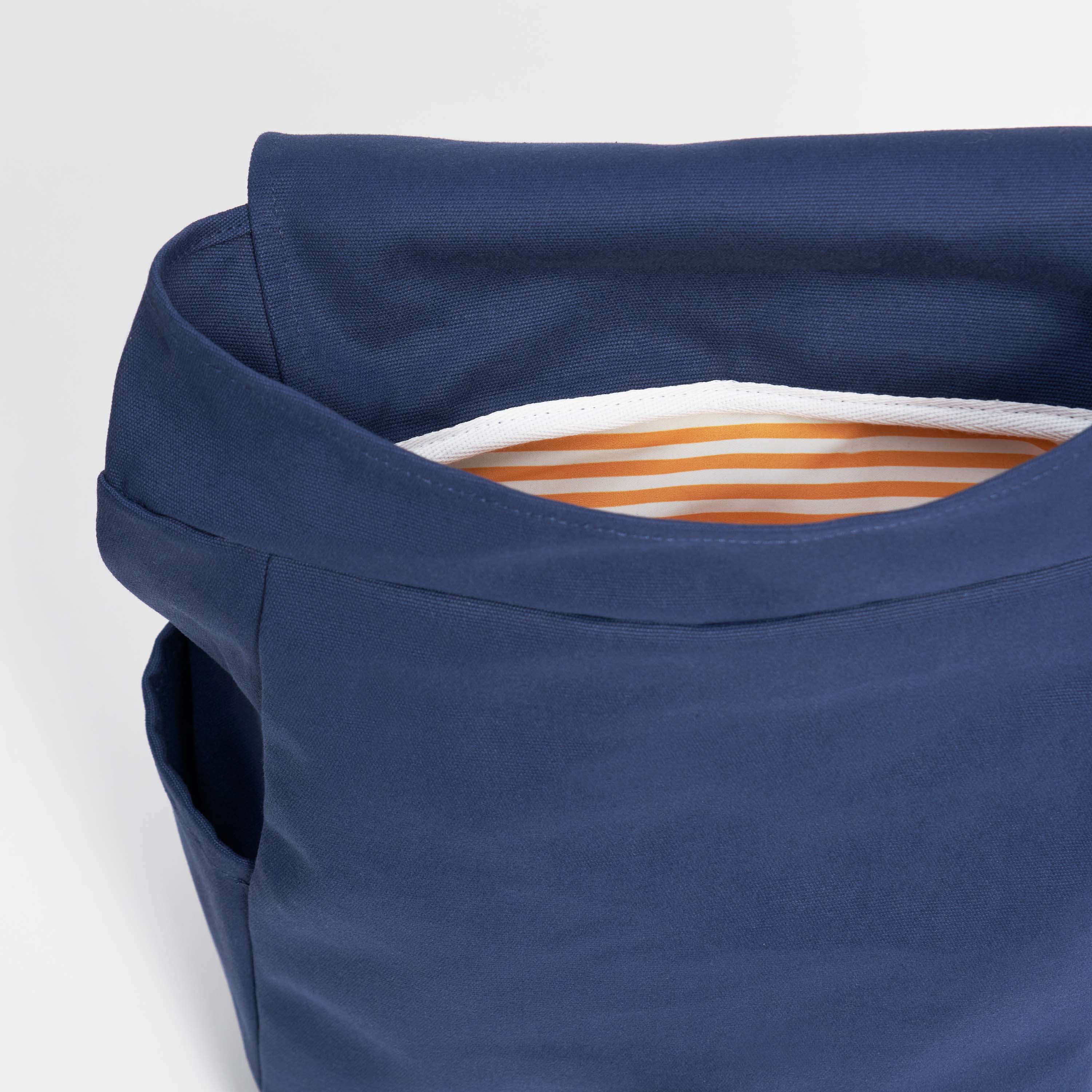 #farbe_navy blue