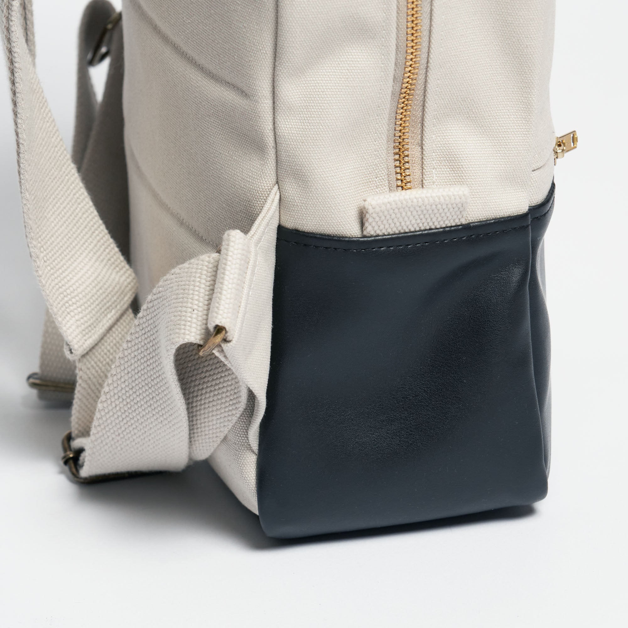 #farbe_sand/black